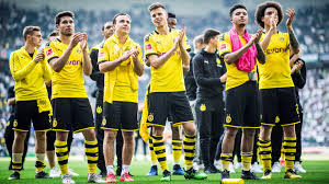 Dortmund speelde 1-1 gelijk met S.S. Lazio om zich vroeg te kwalificeren